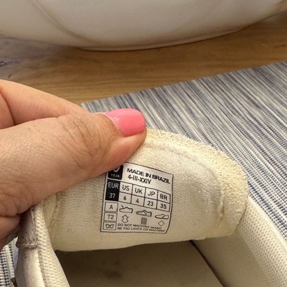 Veja Recife Women’s White and Pink Velcro Sneakers US 6/ Euro 37 - Picture 10 of 10